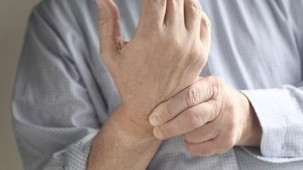 Ученые назвали главные причины онемения рук