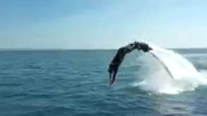 Удивительный человек-дельфин (Видео)