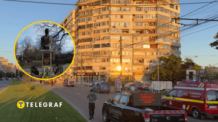 Там навіть є пам'ятник видатному українцю