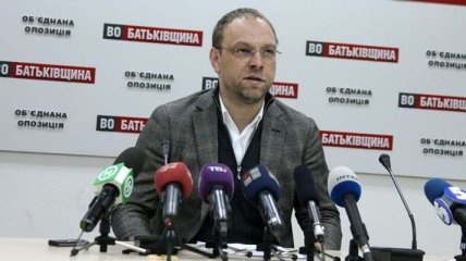 Власенко: Свидетель по делу Щербаня необъективен 