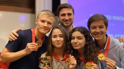 Украинские инноваторы взяли 4 "золота" на престижном конкурсе в Сингапуре