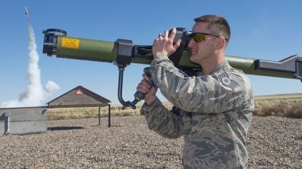 В США пилотов научат "уклоняться" от зенитных ракет