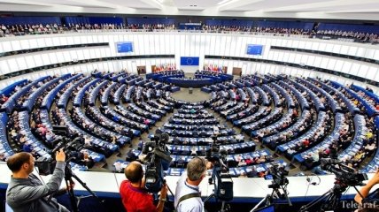 Европарламент проголосовал за меры против "fake news"