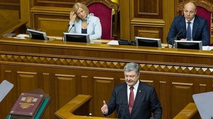 Порошенко: Россия готовится к масштабной войне