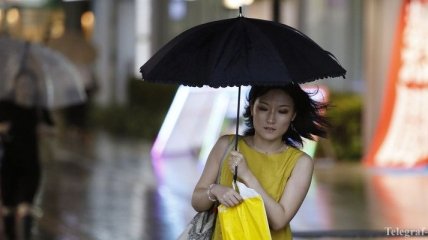 К Японии приближается уже 20-й за сезон тайфун