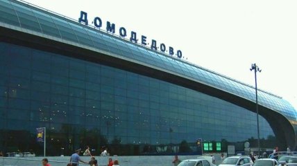 В московском аэропорту самолет не вписался в полосу