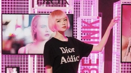 Виртуальная блогерша снялась в рекламной кампании Dior Addict