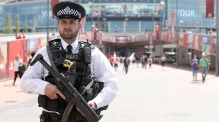 Теракт в Манчестере: Полиция обнародовала новые фотографии террориста