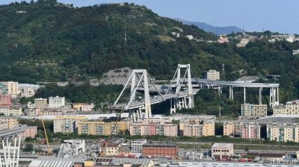 Названы вероятные причины обвала моста в Генуе