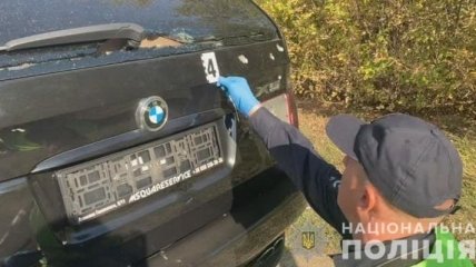 Под Одессой подорвали авто с бизнесменом: фото и видео с места покушения