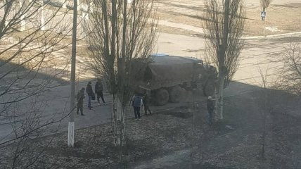 В Луганске мужчин "отлавливают" прямо на улице