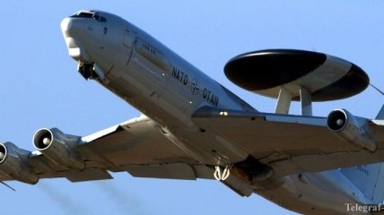 Натовский самолет "АВАКС" ведет наблюдение за действиями в Крыму