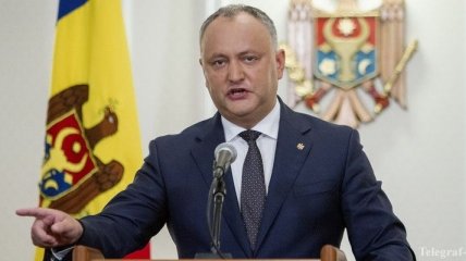 В Молдове депутаты собираются временно отстранить Додона