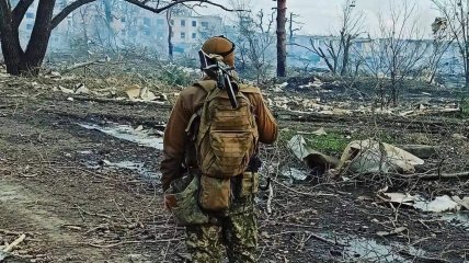 Украинский воин в Рубежном, май 2022 года