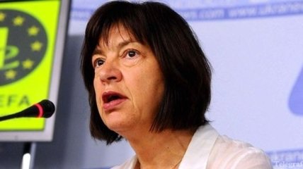 Депутат Европарламента упала в обморок на суде Власенко