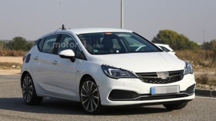 2016 Opel Astra GSI поймали на тестах
