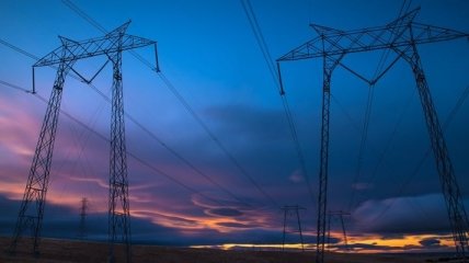 Тариф на свет предлагают повысить с 1 октября: Минэнерго представило меморандум по "зеленой" энергетике