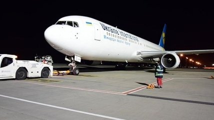 Из Египта и ОАЭ в Украину прибыли более 350 украинцев