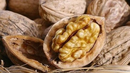 Какую пользу несут в себе грецкие орехи