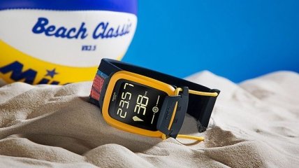 Swatch начала продажи смарт-часов Touch Zero One