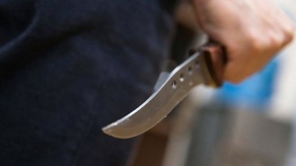 В Киеве парень жестоко напал с ножом на знакомого из-за денежного долга