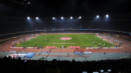 УЕФА запретил проводить матчи Лиги чемпионов на стадионе Наполи