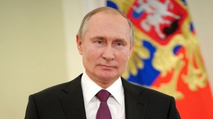 Путин разрешил себе баллотироваться в президенты еще два раза, хотя раньше был против этого (видео)