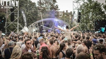 В Британии отменили музыкальный фестиваль из-за смерти двух человек