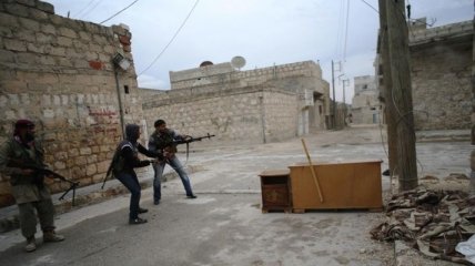 Сирийские войска проводят операцию по освобождению города Эль-Хосн