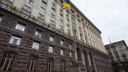 В Киеве на входе в КГГА будут мерять температуру