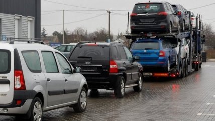 Подержанные автомобили стали для украинцев значительно дешевле