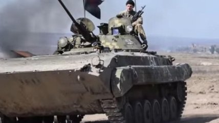 Генштаб показал учения резервистов: стрельба, танки и авиация (Видео)