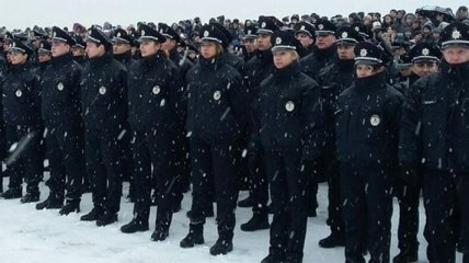 В Днепропетровске патрульные полицейские приняли присягу