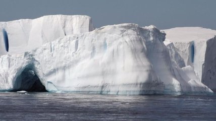 Ученые предложили засыпать искусственным снегом тающие ледники Антарктиды