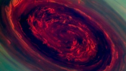 Ураган на Сатурне поразил своей красотой