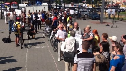 Велосипедисты устроили пикет заседания Киевсовета