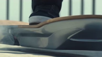 Летающий скейтборд от Lexus (Видео)