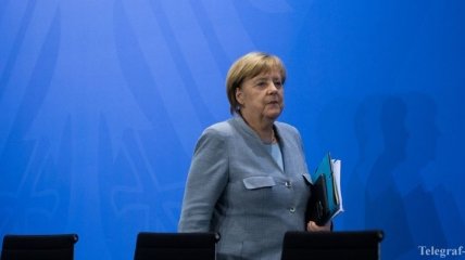 Меркель пообещала новые программы экологически чистого транспорта