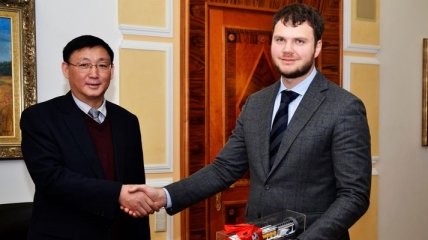 "Укрзализныця" подписала меморандум о сотрудничестве с Китаем