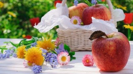 Яблочный Спас 2018: приметы и поверья праздника