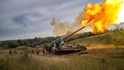Українські захисники завдають точних вогневих ударів по російським позиціям