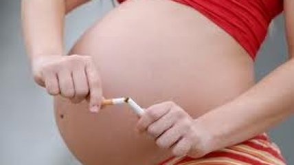 Мамино курение не совместимо с жизнью малыша