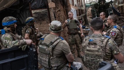 Украинские военные на службе