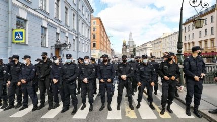 Митинг в поддержку протестующих в Хабаровске: в Санкт-Петербурге силовики задержали несколько человек (Видео)