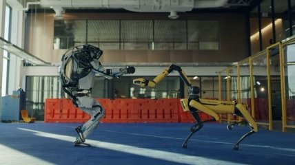 "Илон Маск не видел еще?" Россияне дали смешной ответ танцующим роботам Boston Dynamics (видео)