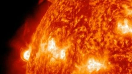 NASA показало видео сверхвысокой четкости вспышки на Солнце