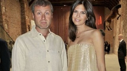 Российский миллиардер Роман Абрамович развелся с Дарьей Жуковой