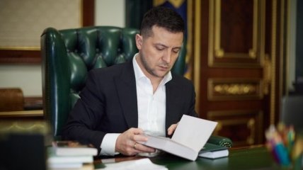 Блогеры назвали попытку закрытия каналов Медведчука наступлением на свободу слова