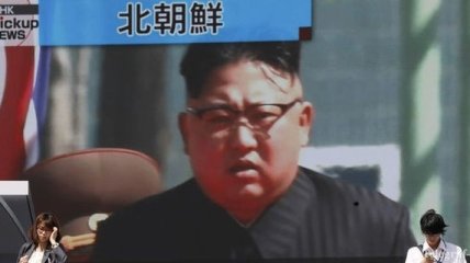Лидер КНДР приказал открыть "горячую линию" с Южной Кореей 
