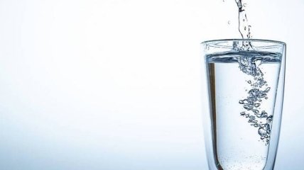 Микробы, нитраты и кишечная палочка: в Киеве проверили качество воды в источниках